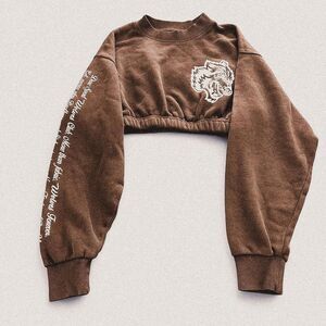 Darc Sport Wolves Club Cropped Sweatshirt | Streetwear / Graphic Wolfcore small